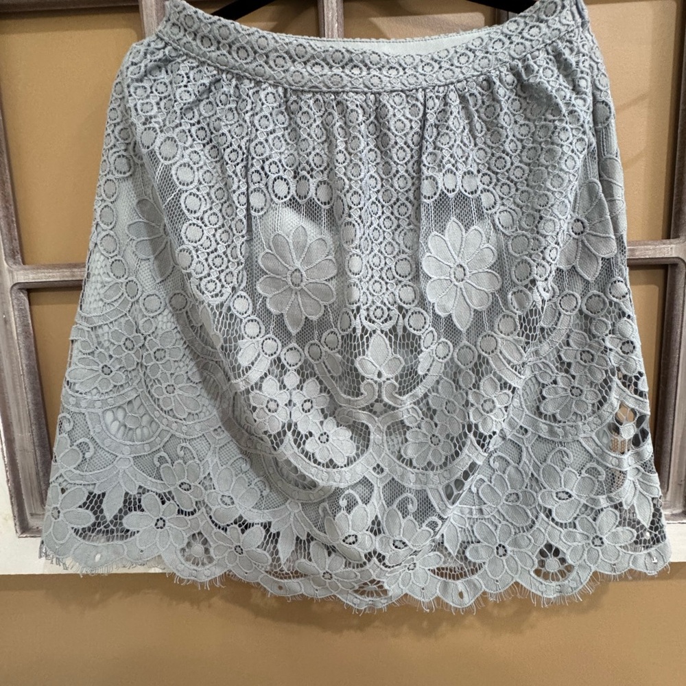 Elegant Lace Floral Skirt in Gray